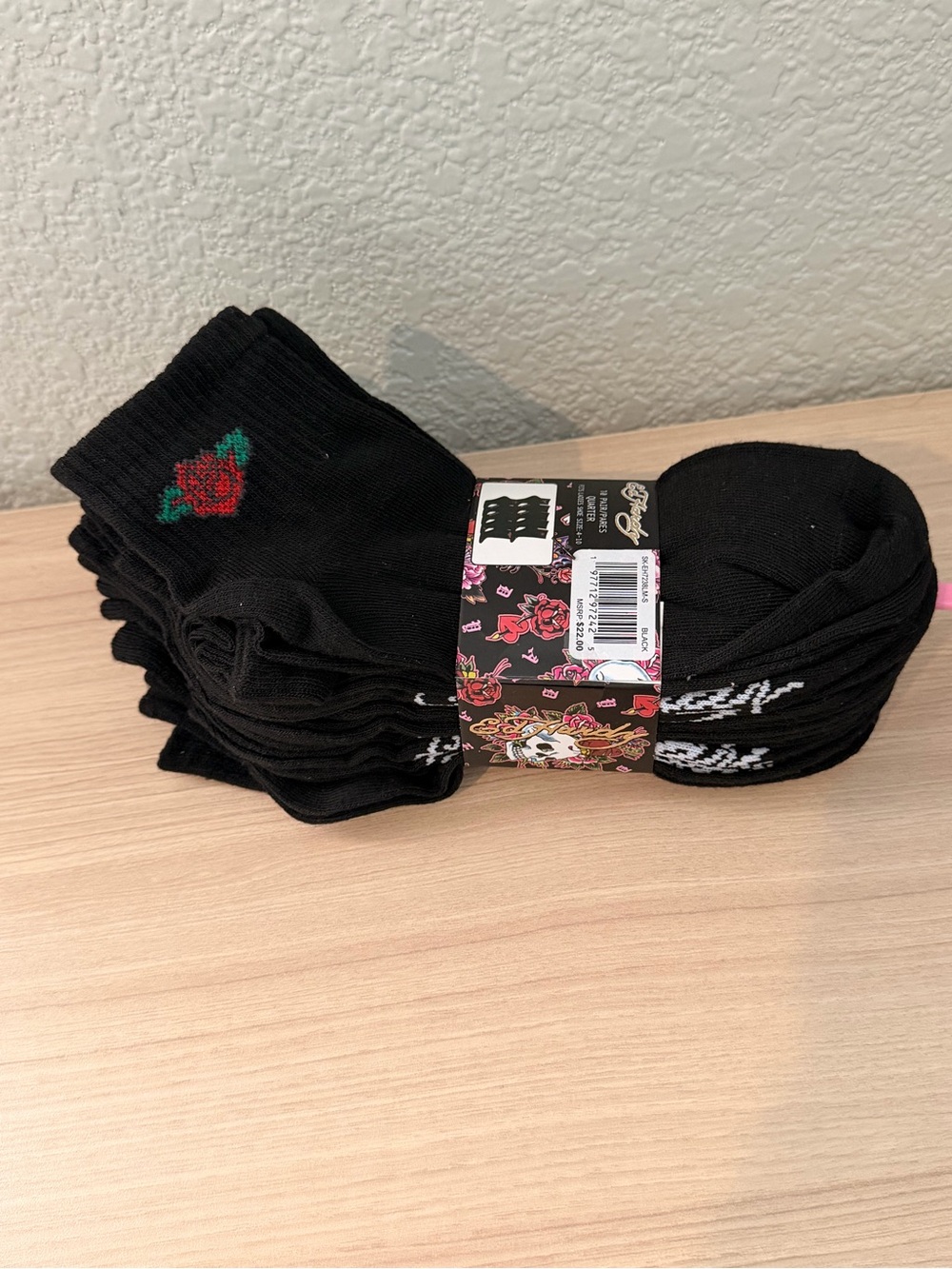 Ed Hardy Black Crew Socks with Rose Embroidery -10 Pack